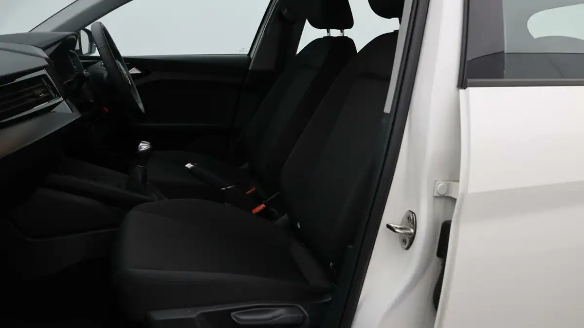 2023-audi-a1-10-25-tfsi-technik-big-13