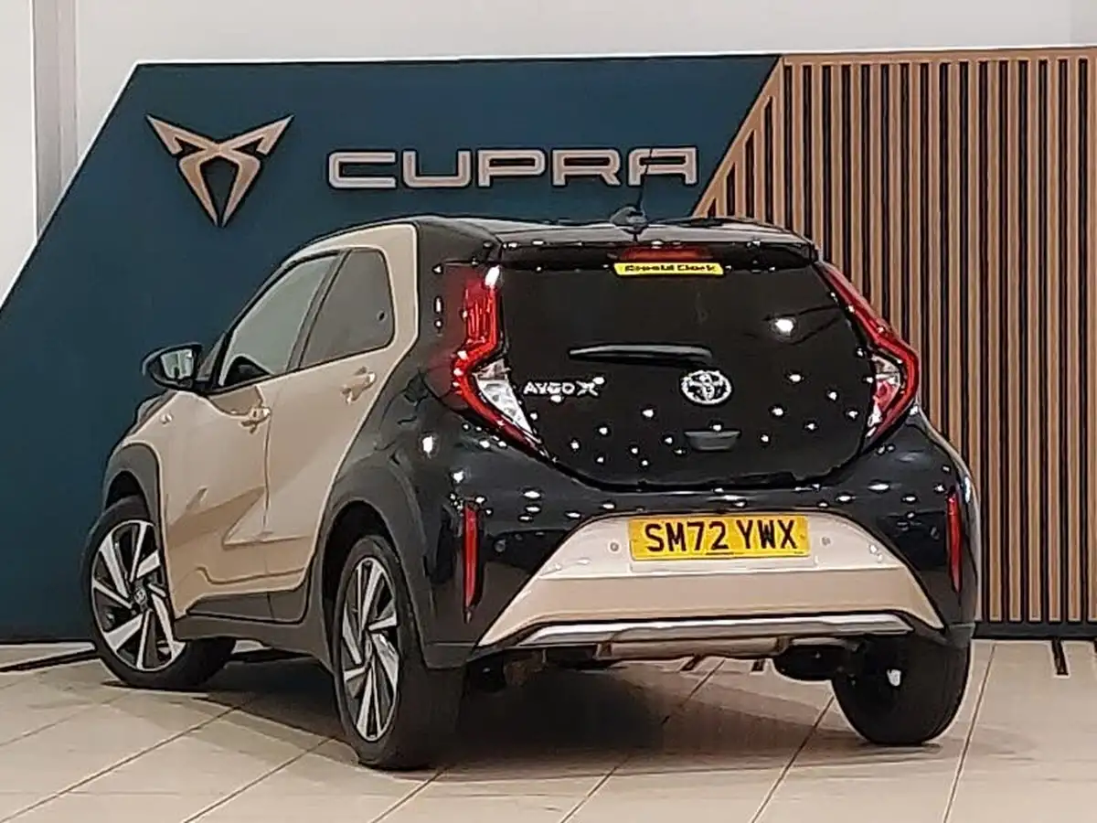 2023-toyota-aygo-x-10-vvt-i-exclusive-big-1