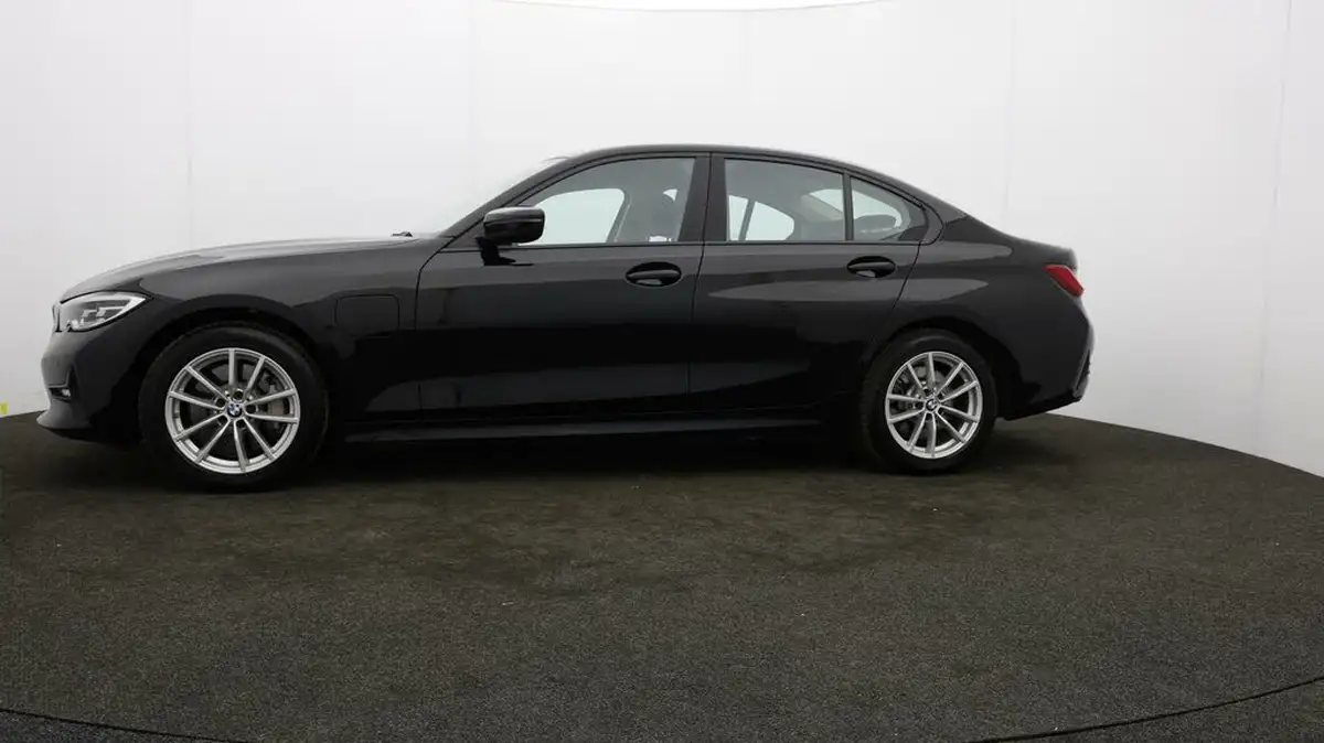 2020-bmw-3-series-20-330e-se-pro-saloon-4d-big-58