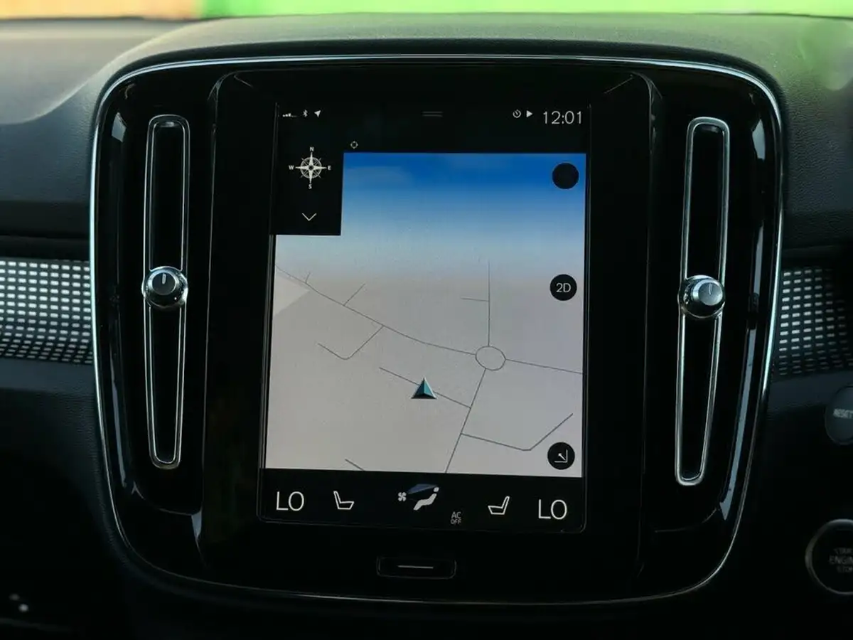 2019-volvo-xc40-20td-d4-r-design-pro-big-24