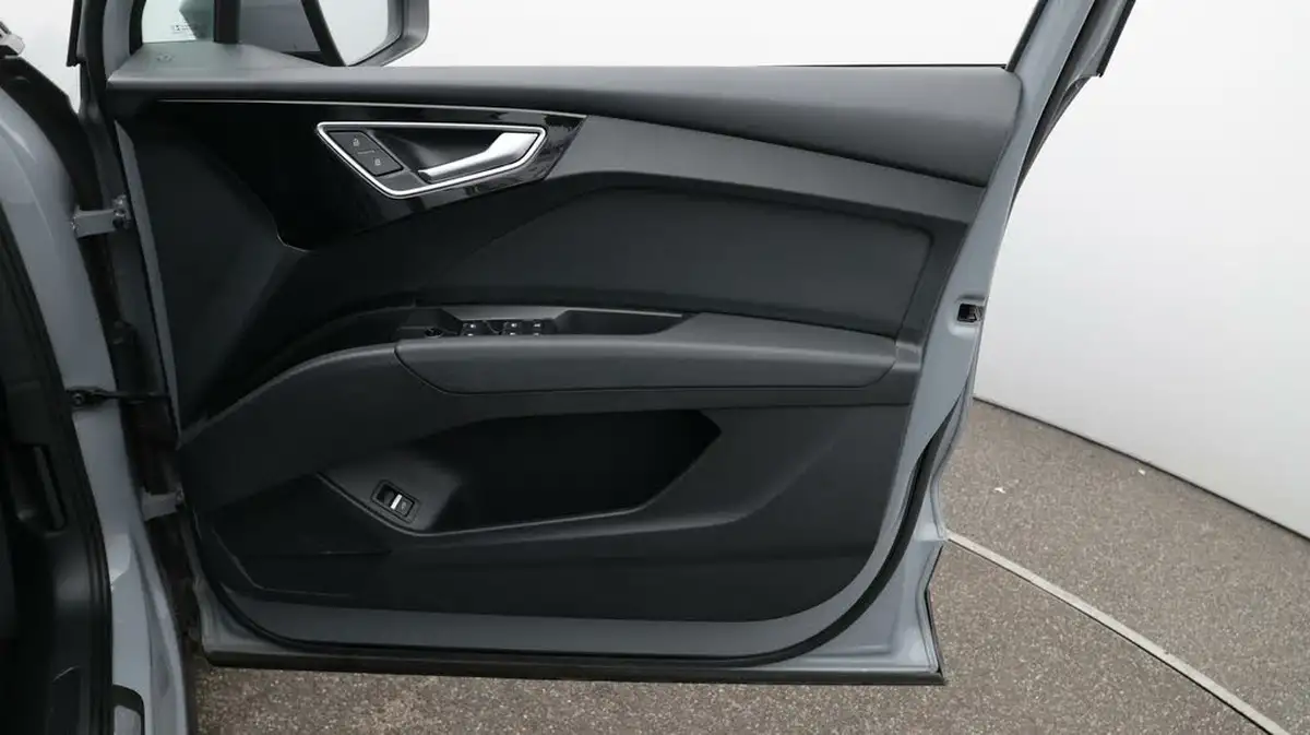 2021-audi-q4-e-tron-35e-s-line-station-wagon-big-15
