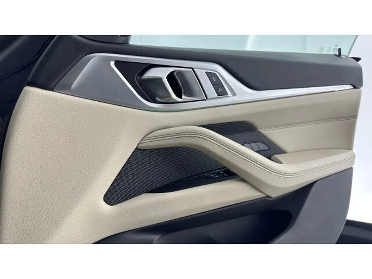 2022-bmw-i4-e-m50-big-29