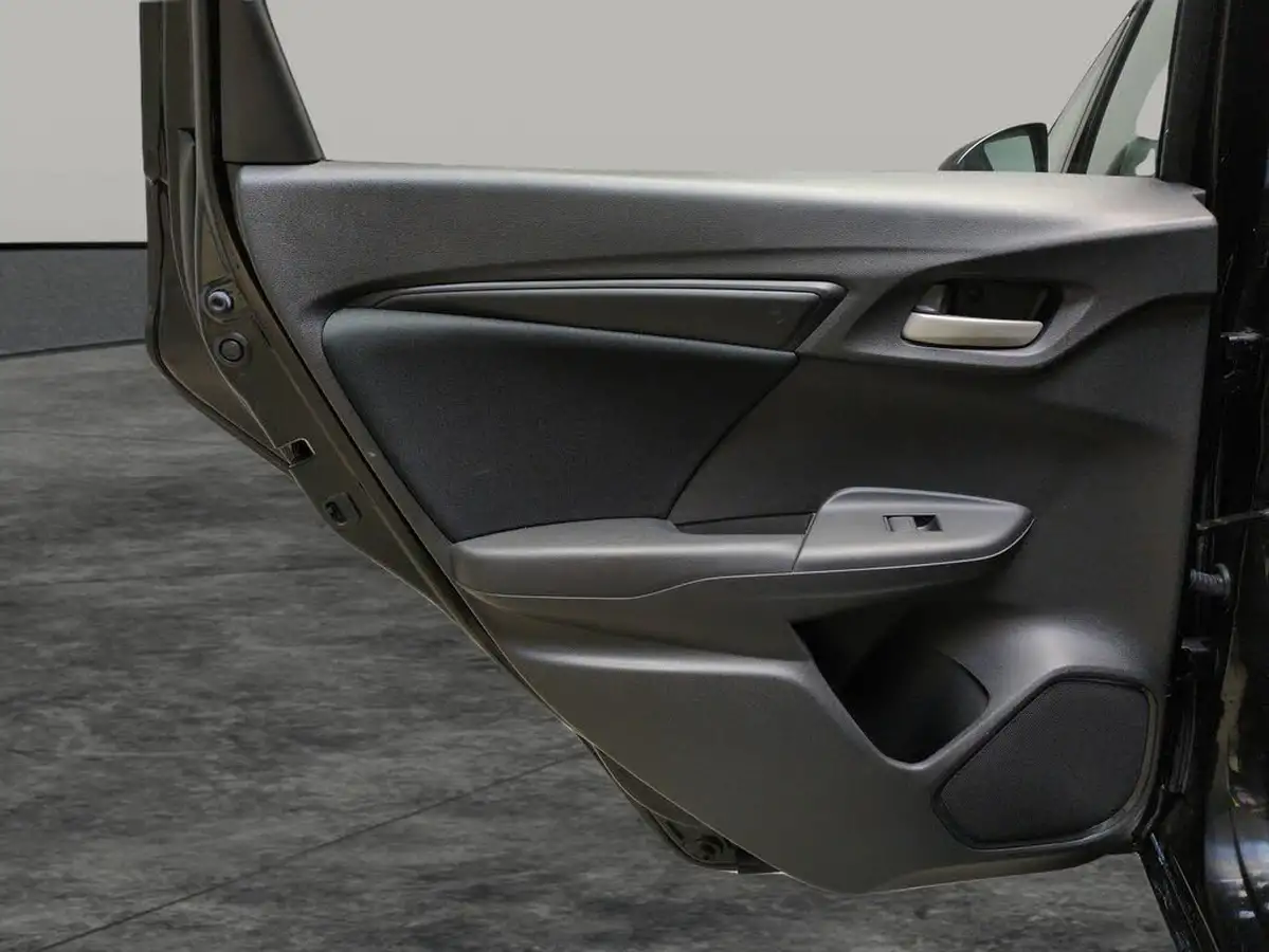 2020-honda-jazz-13-i-vtec-s-big-23