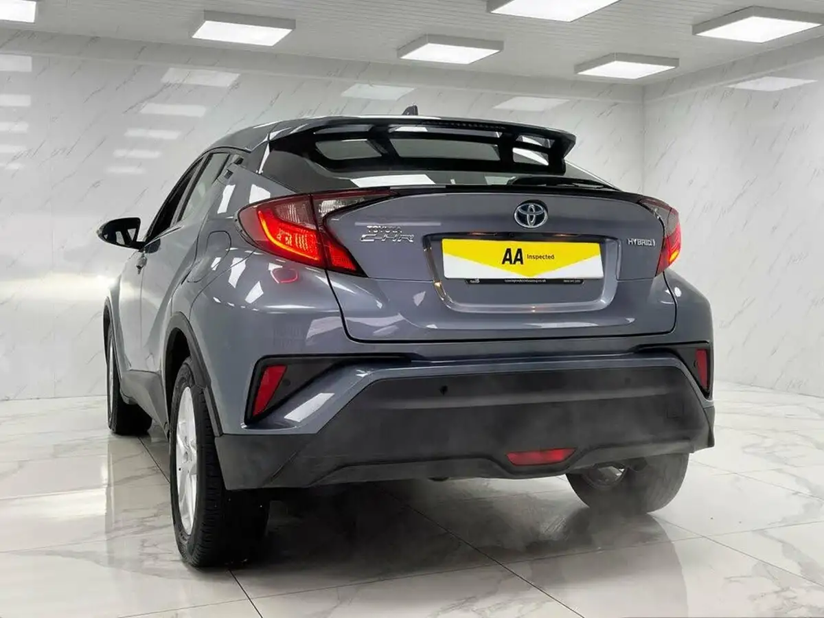 2022-toyota-c-hr-18-vvt-i-icon-big-6