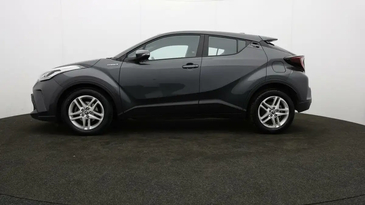 2021-toyota-c-hr-18-vvt-i-icon-big-61