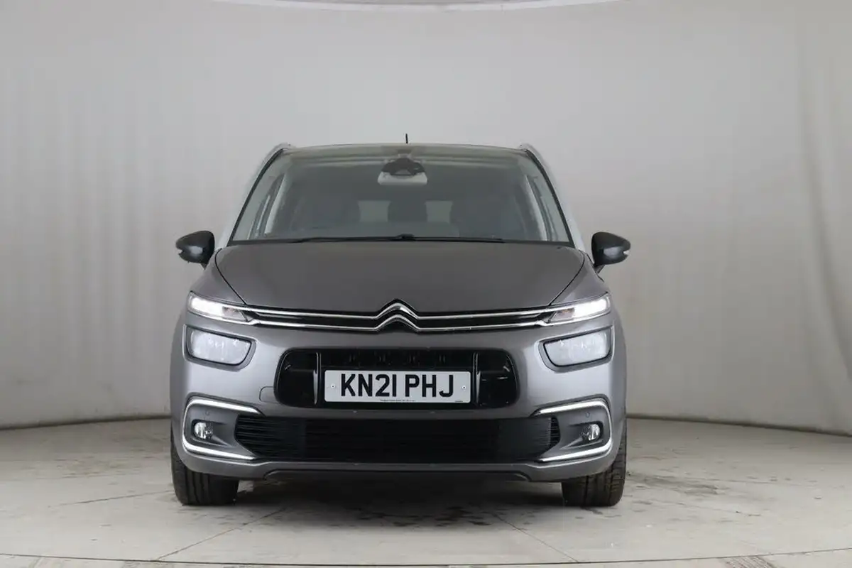 2021-citroen-grand-c4-spacetourer-12-puretech-sense-big-1