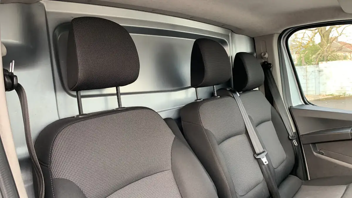 2022-renault-trafic-20dci-ll30-130-business-panel-big-24