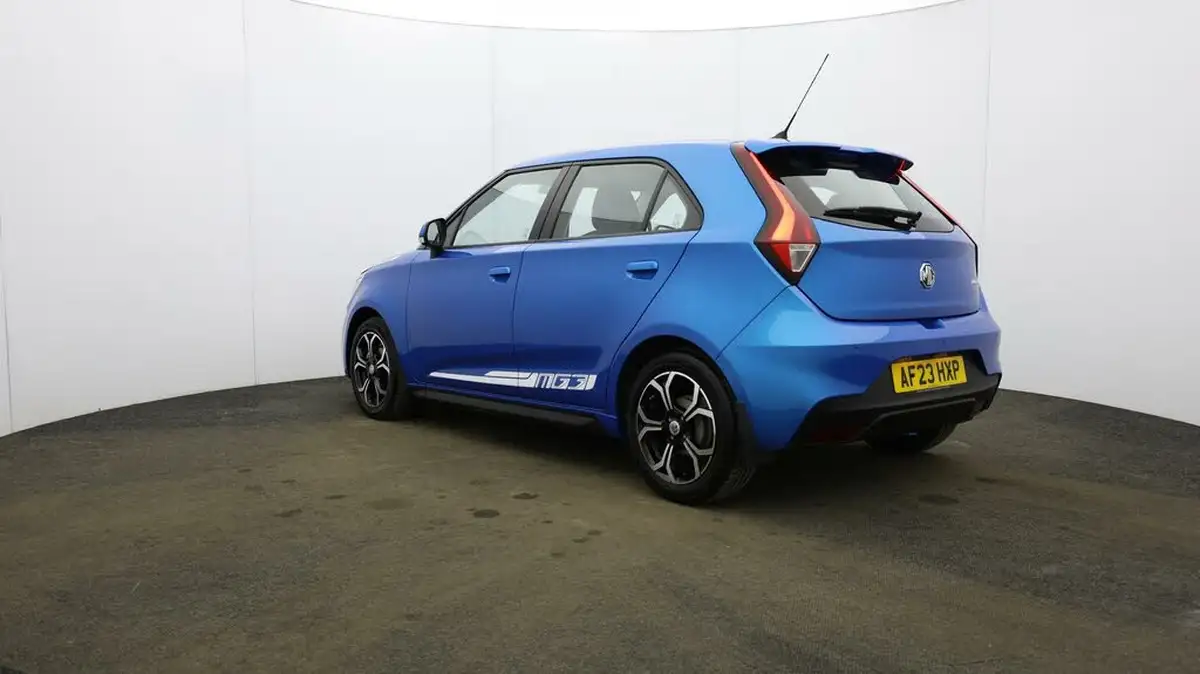 2023-mg-mg3-15-vti-tech-exclusive-nav-big-46