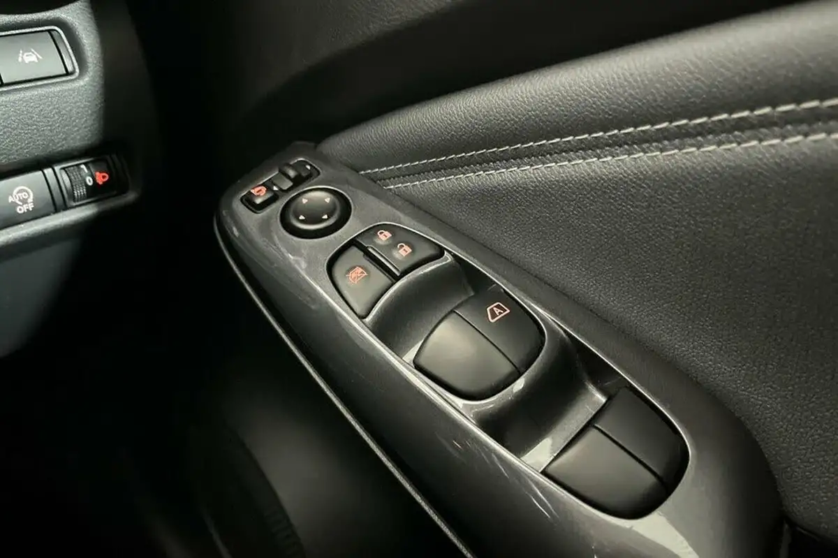 2021-nissan-juke-10-dig-t-n-connecta-big-29
