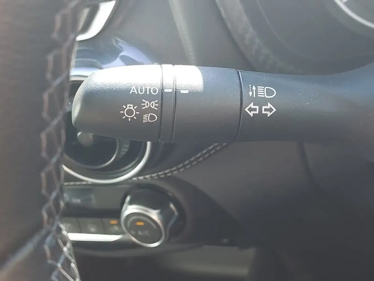 2023-nissan-juke-10-dig-t-n-connecta-dct-big-15