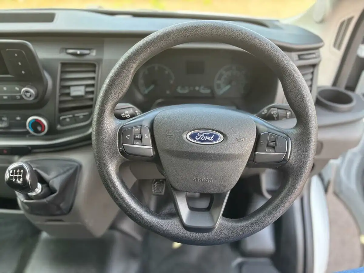 2023-ford-transit-20tdci-350-l2h1-leader-130pseu6dt-fwd-cab-big-22