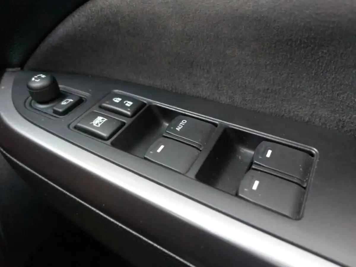 2020-suzuki-vitara-14-boosterjet-sz5-129ps-allgrip-mild-hybrid-big-13