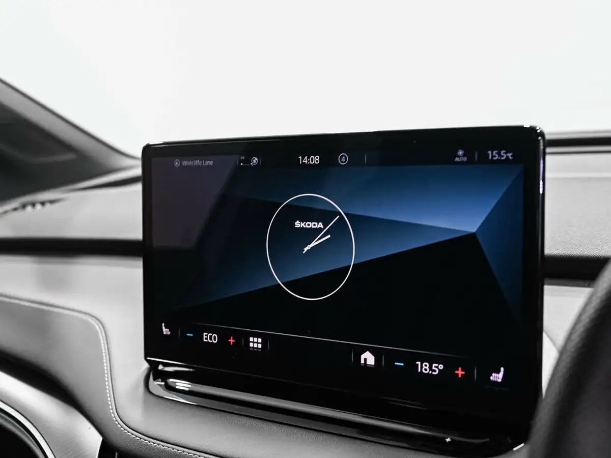 2023-skoda-enyaq-e-80-vrs-coupe-big-8
