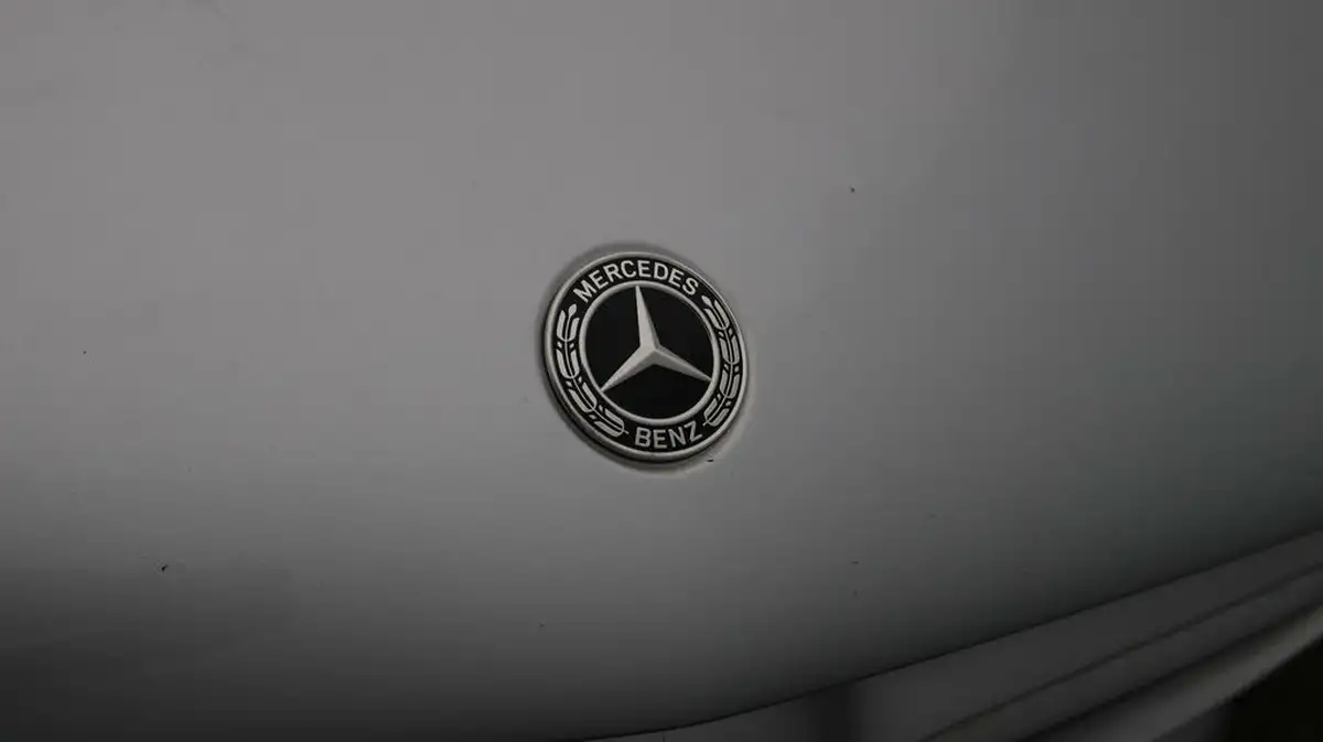 2020-mercedes-benz-cla-13-cla-250e-amg-line-premium-coupe-4d-big-22