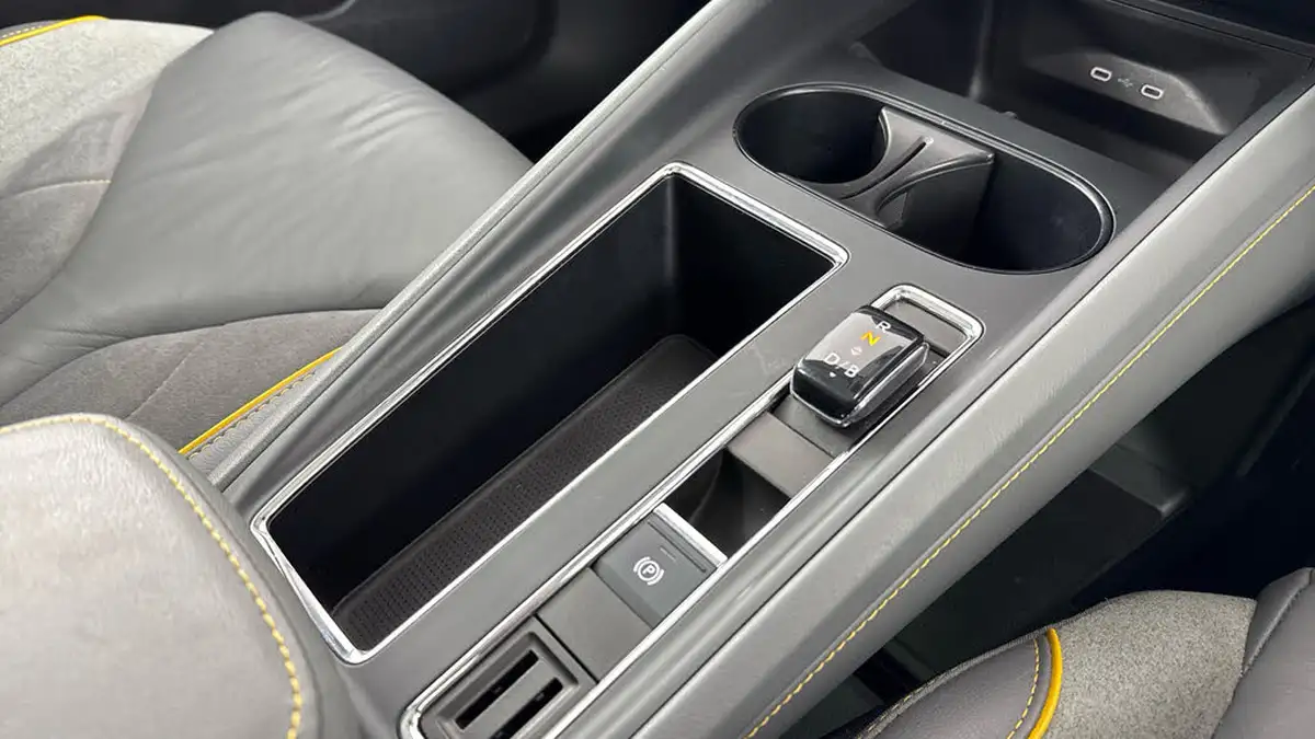 2021-skoda-enyaq-e-60-62-kwh-big-15