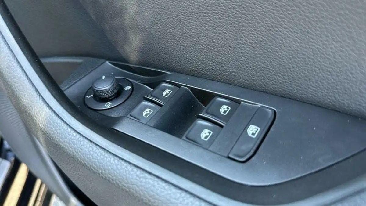 2022-skoda-superb-15-tsi-se-hatchback-dsg-big-10