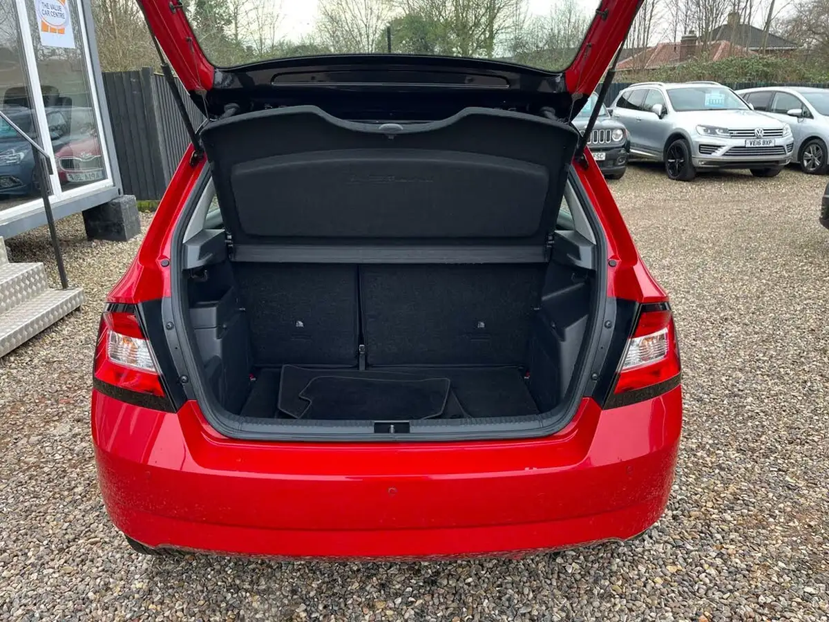 2018-skoda-fabia-10-tsi-colour-edition-ss-big-12