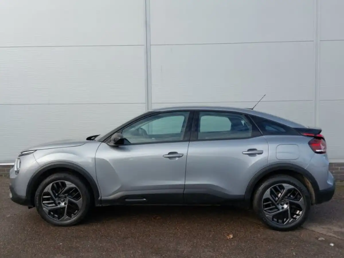 2022-citroen-c4-12-puretech-sense-plus-big-3