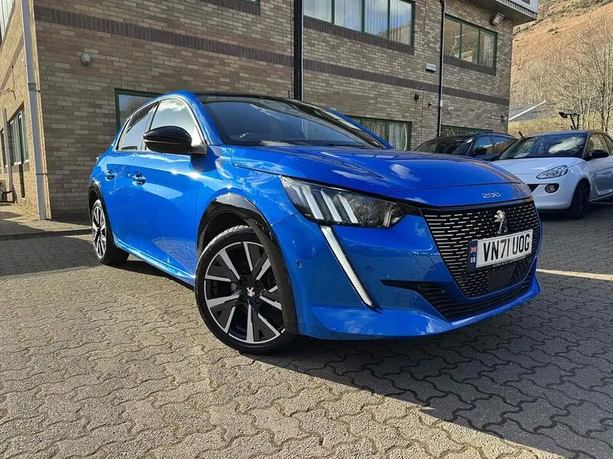2021-peugeot-208-12-puretech-gt-130bhp-eat8-big-0