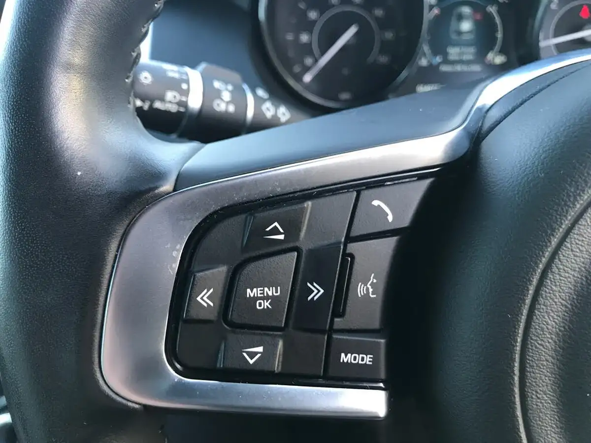 2019-jaguar-e-pace-20-i4d-r-dynamic-s-150ps-big-23