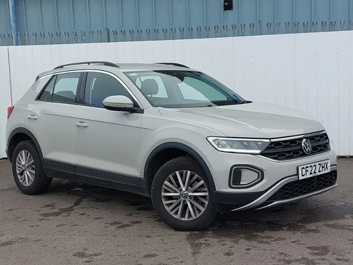 2022-volkswagen-t-roc-15-tsi-life-dsg-big-0