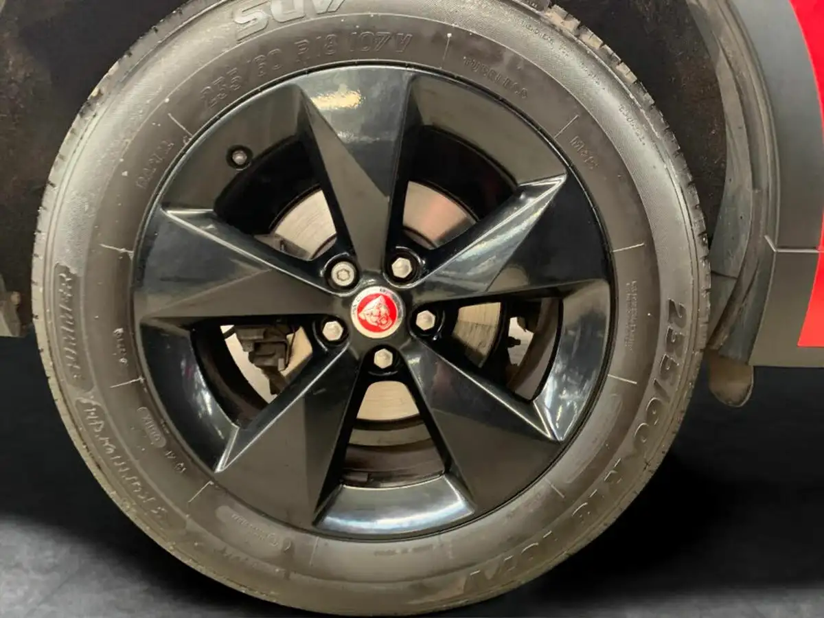 2019-jaguar-e-pace-20-i4d-r-dynamic-s-150ps-big-23