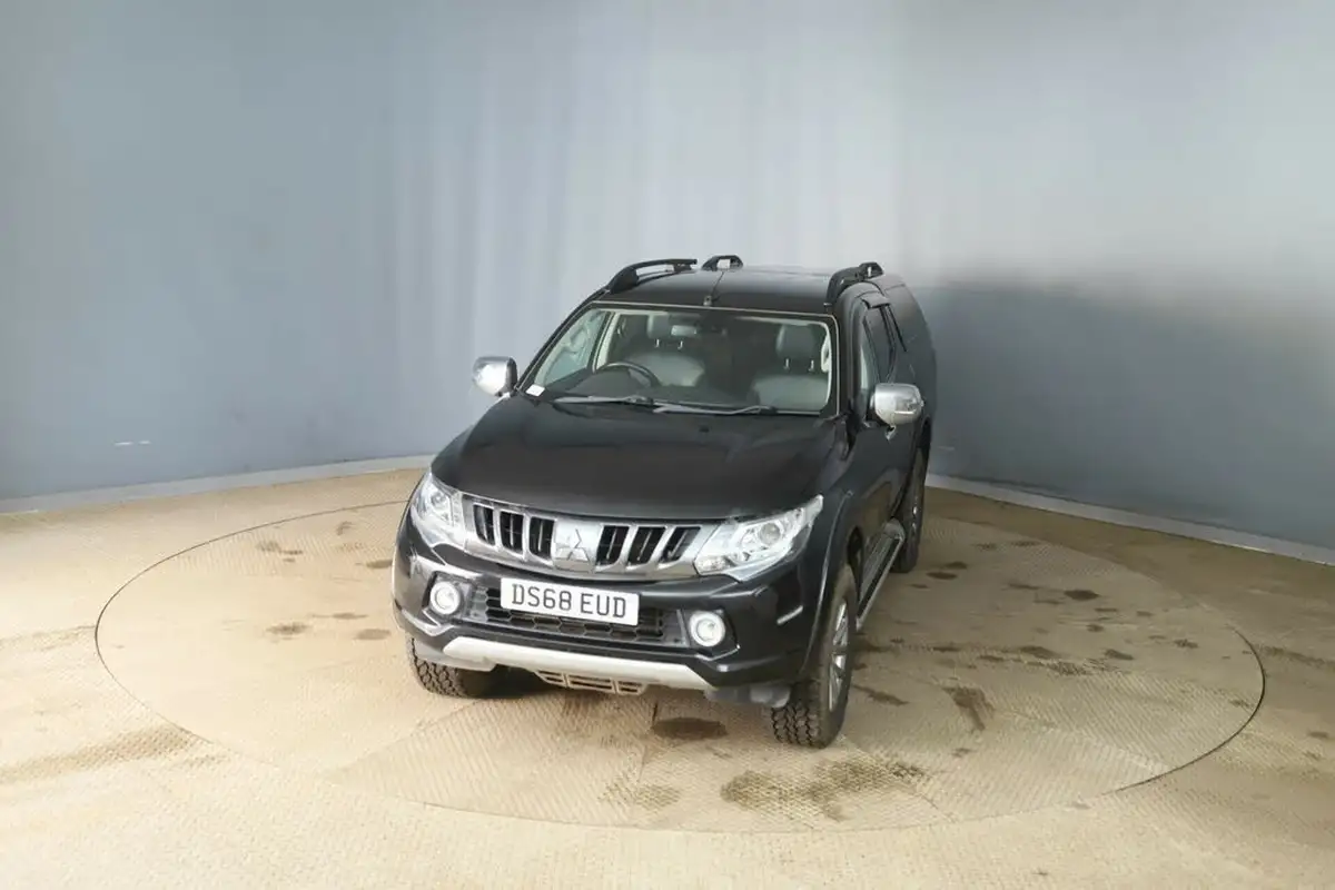 2018-mitsubishi-l200-24di-d-warrior-eu6b-big-8