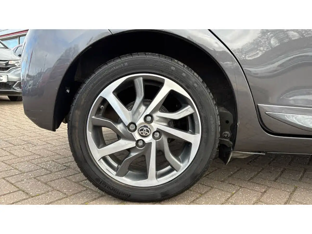 2020-toyota-yaris-15-vvt-i-y20-111bhp-1496cc-big-6