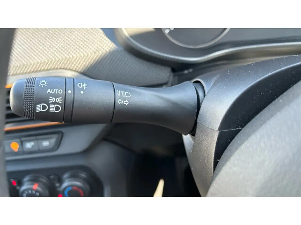 2021-dacia-sandero-stepway-10-tce-essential-90bhp-big-22