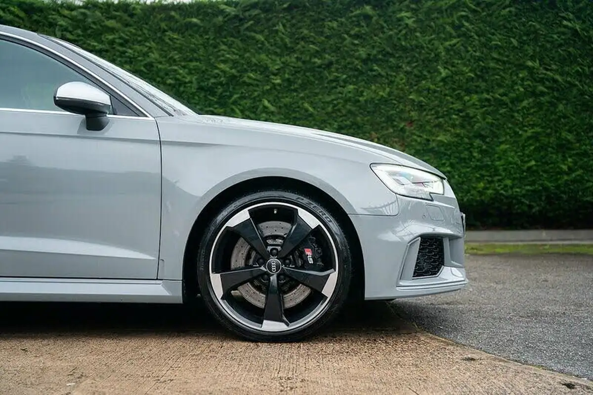 2019-audi-rs3-25-tfsi-sportback-5d-big-20