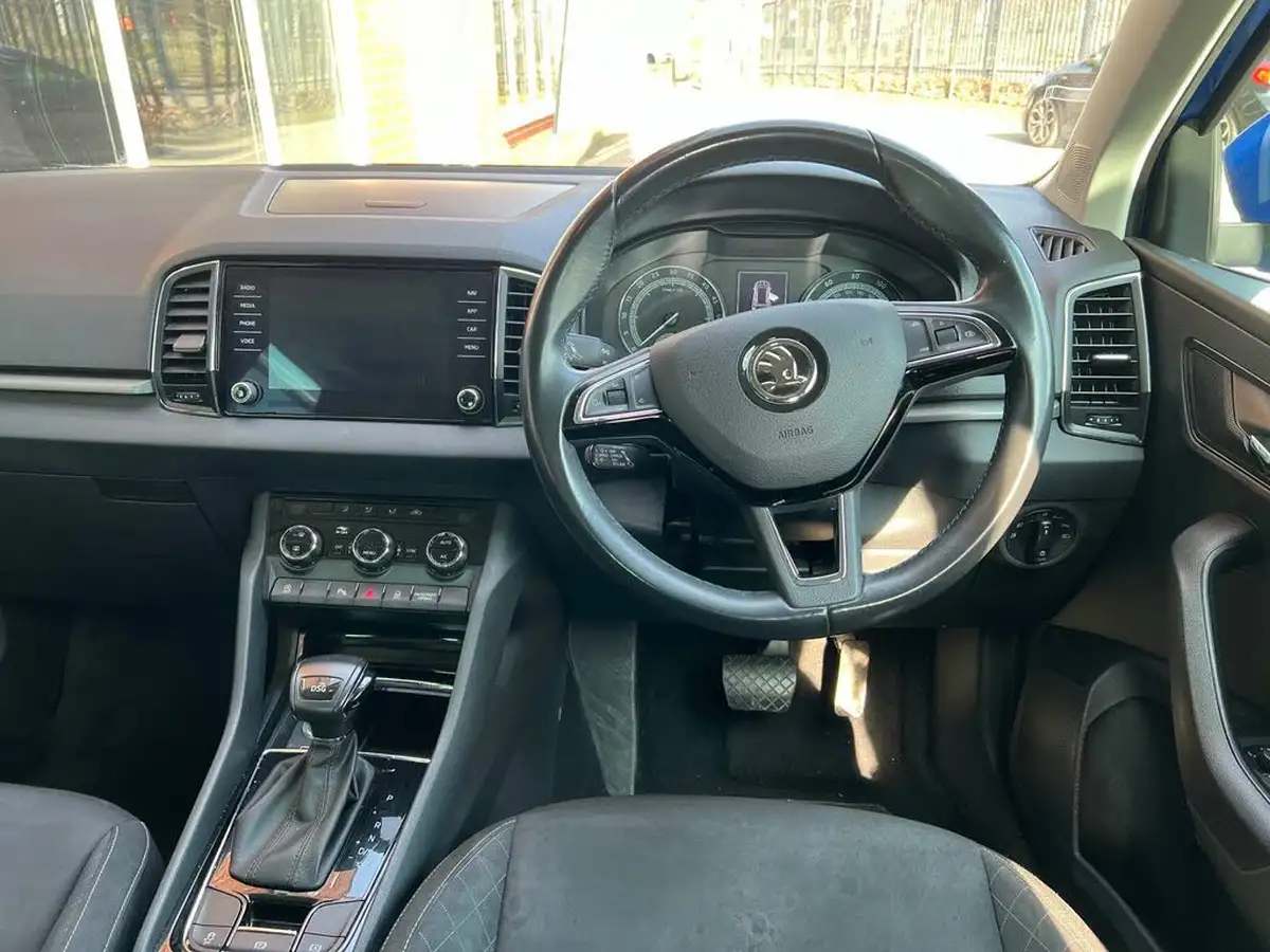 2019-skoda-karoq-16tdi-se-technology-dsg-big-15