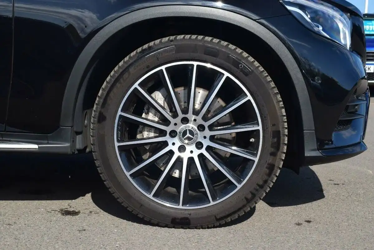 2019-mercedes-benz-glc-class-20-glc250-amg-night-edition-ss-big-7