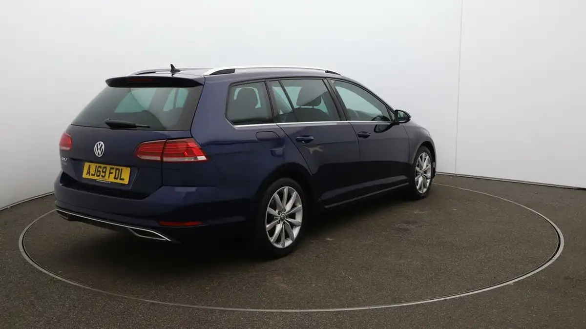 2020-volkswagen-golf-20tdi-gt-edition-estate-dsg-big-7