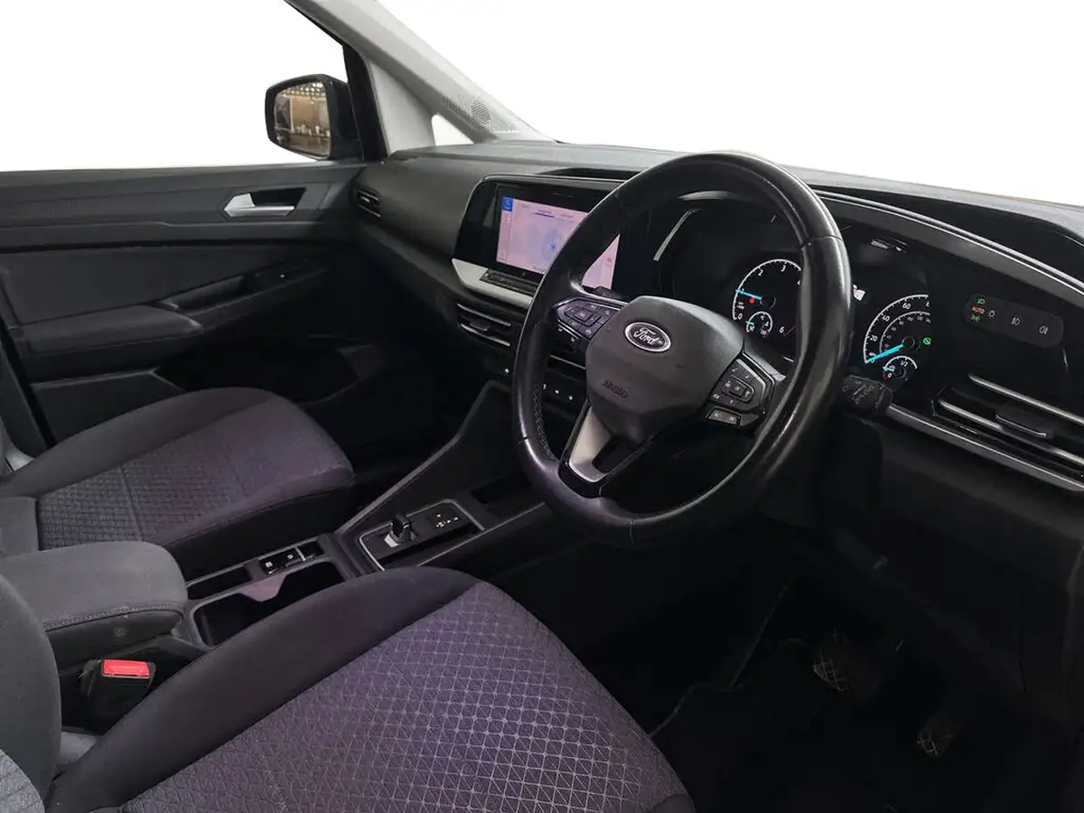 2022-ford-tourneo-connect-20-titanium-123ps-auto-big-12