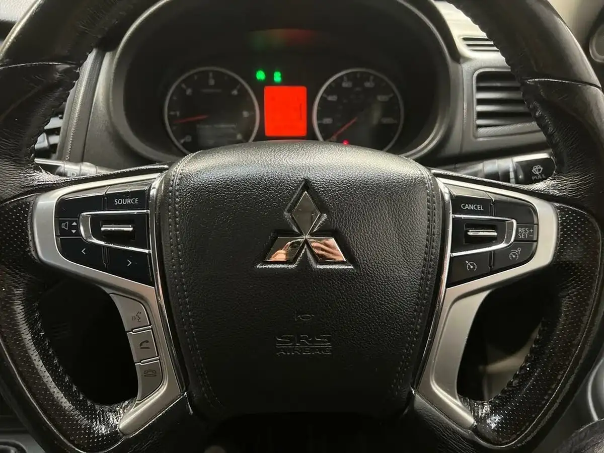 2019-mitsubishi-l200-24di-d-4life-eu6b-double-pickup-big-6