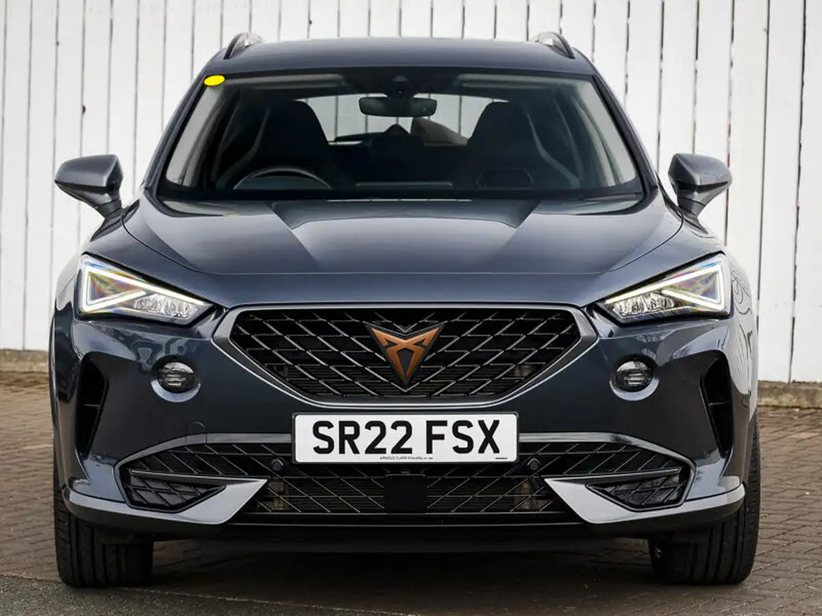2022-cupra-formentor-14-e-hybrid-v2-big-6