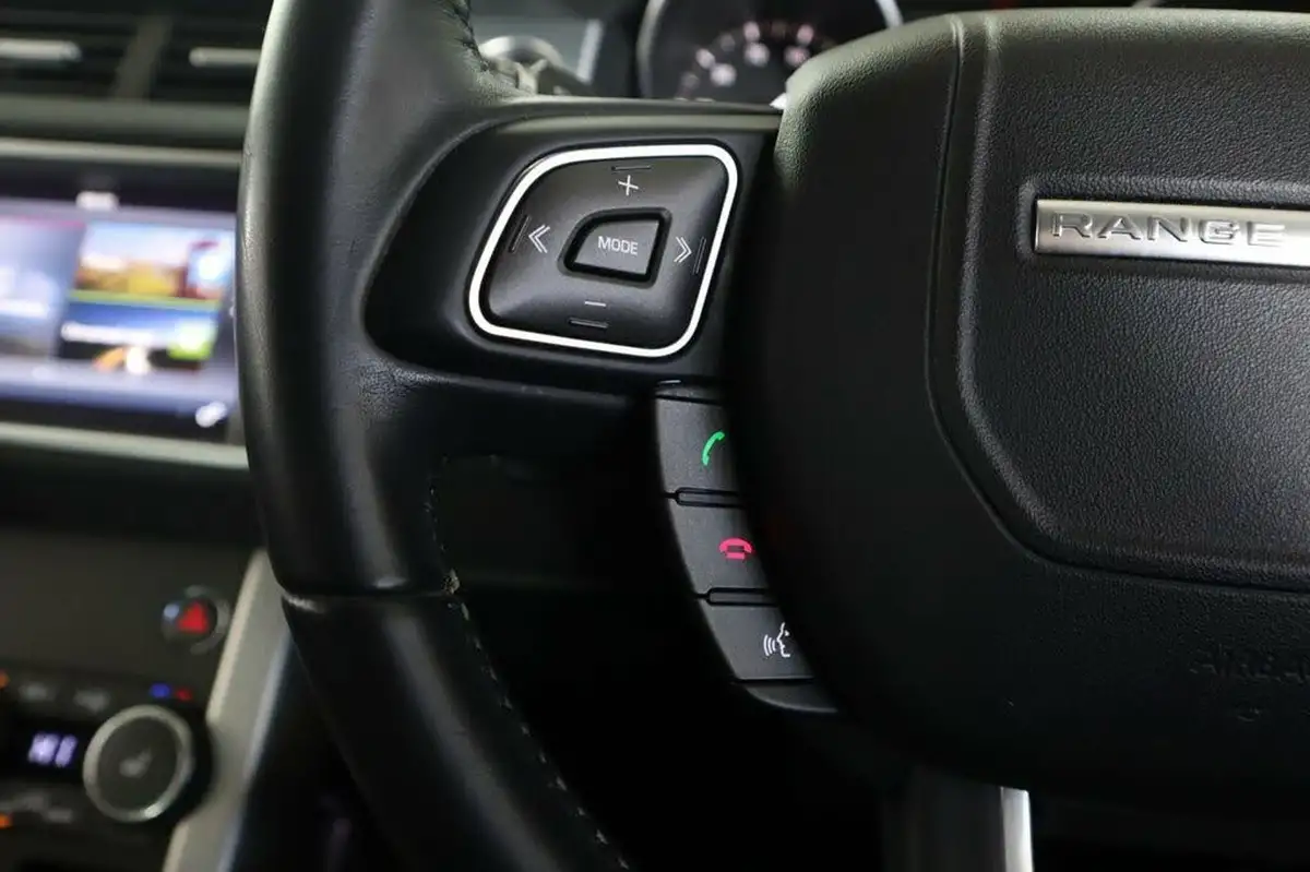 2017-land-rover-range-rover-evoque-20td4-se-tech-hatchback-5d-auto-big-30
