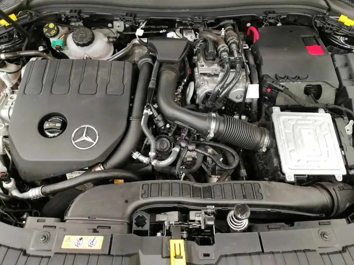 2021-mercedes-benz-gla-class-13-gla-250e-exclusive-edition-big-30