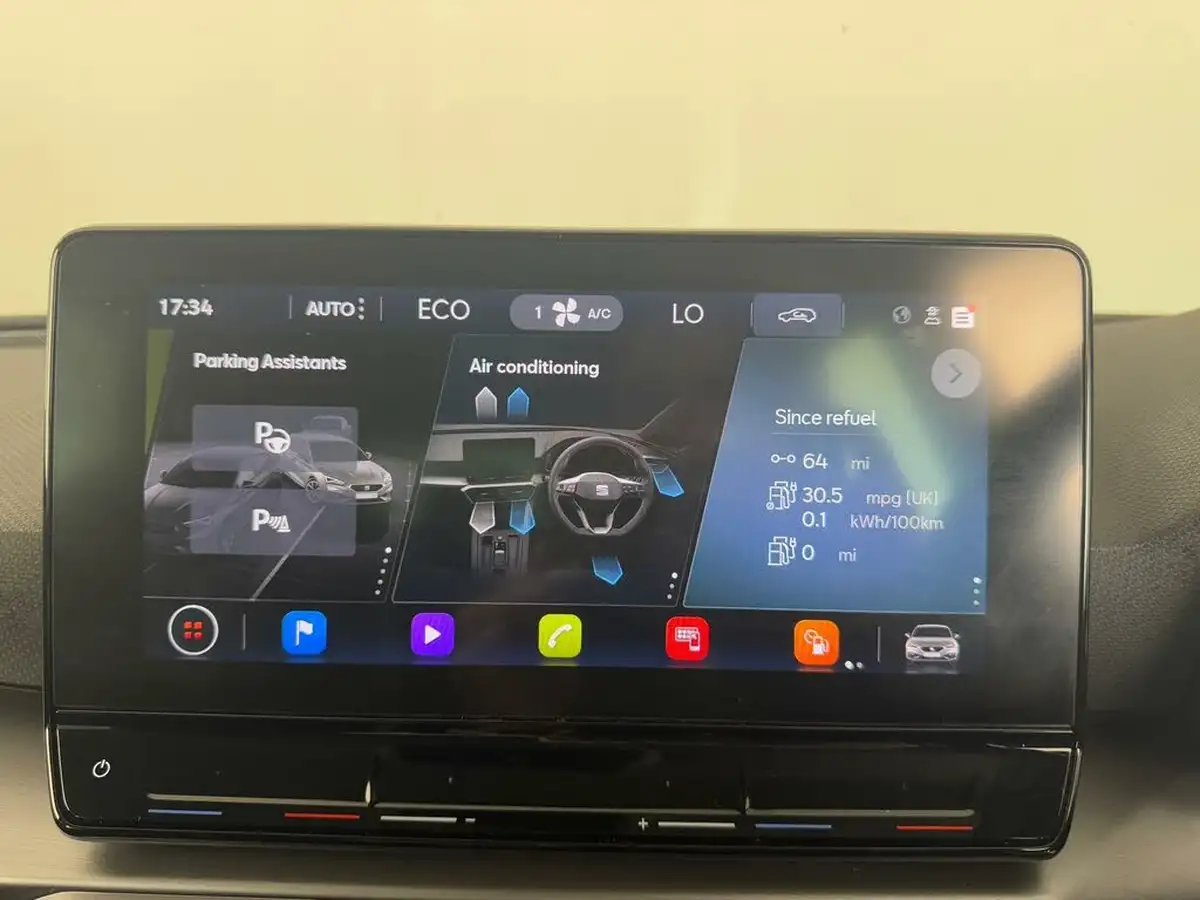 2021-seat-leon-14-e-hybrid-fr-hatchback-big-54