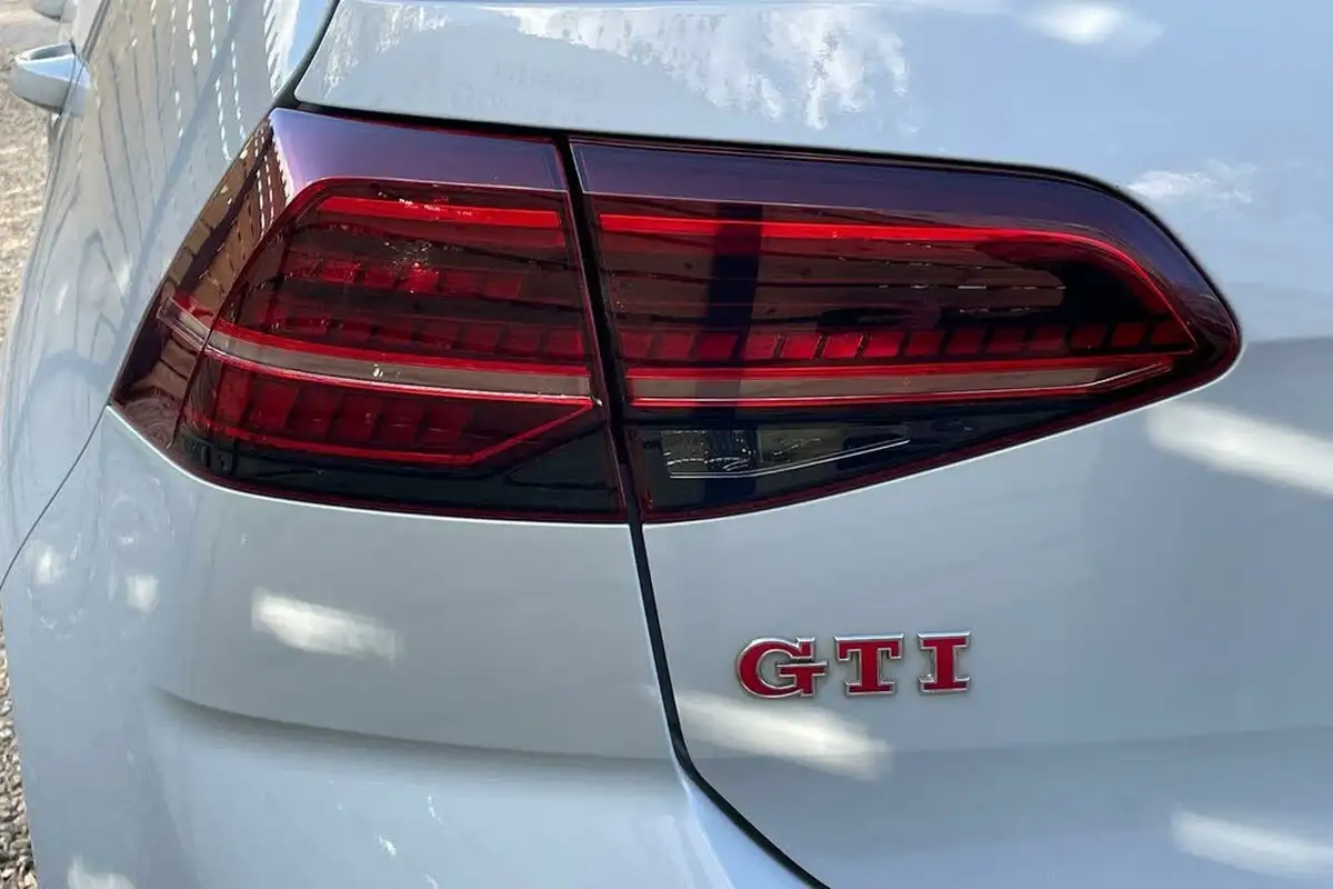 2019-volkswagen-golf-20-tsi-gti-performance-ss-5d-big-20