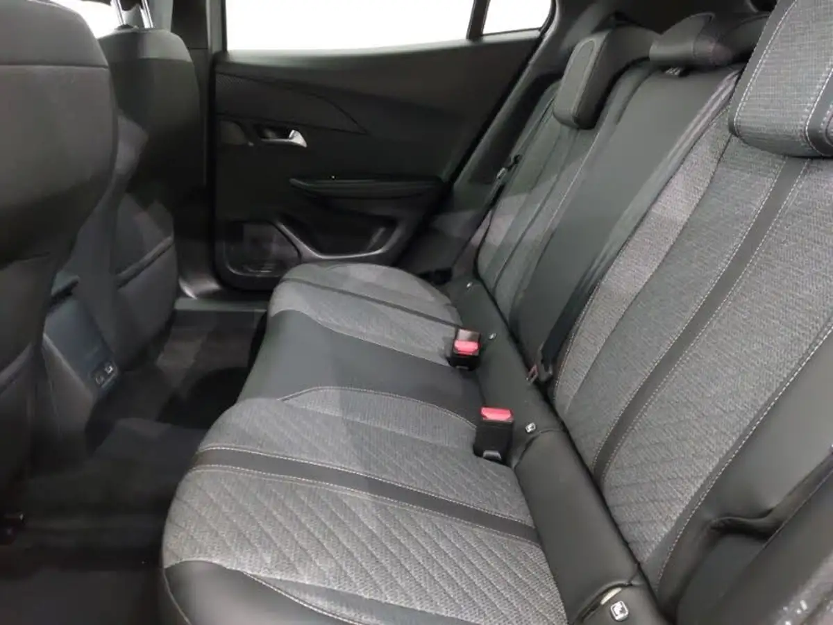 2024-peugeot-2008-suv-12-puretech-allure-130ps-big-5
