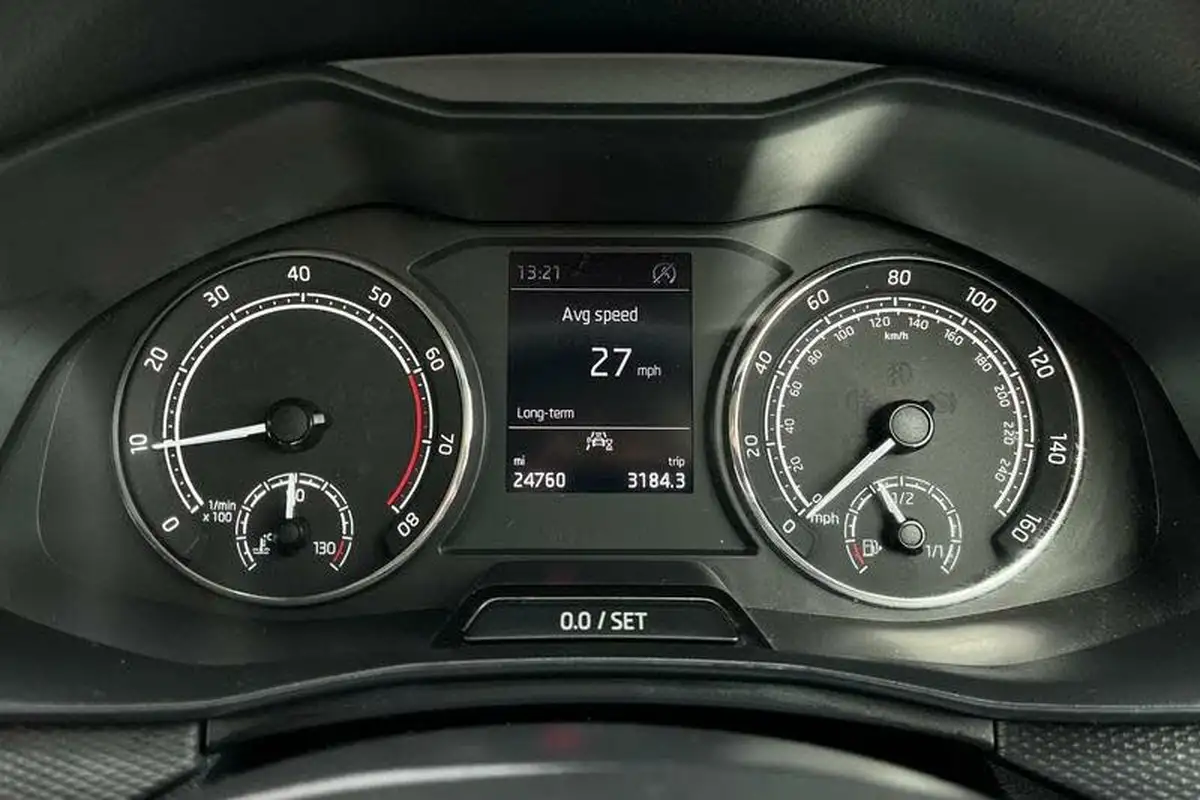 2021-skoda-kamiq-10-tsi-se-95ps-big-12