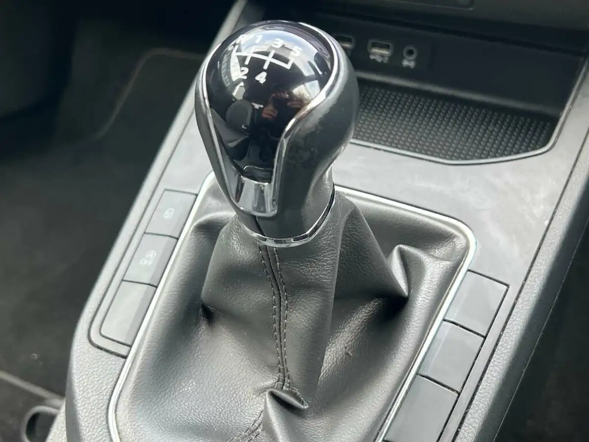 2019-seat-ibiza-10-tsi-se-technology-big-40