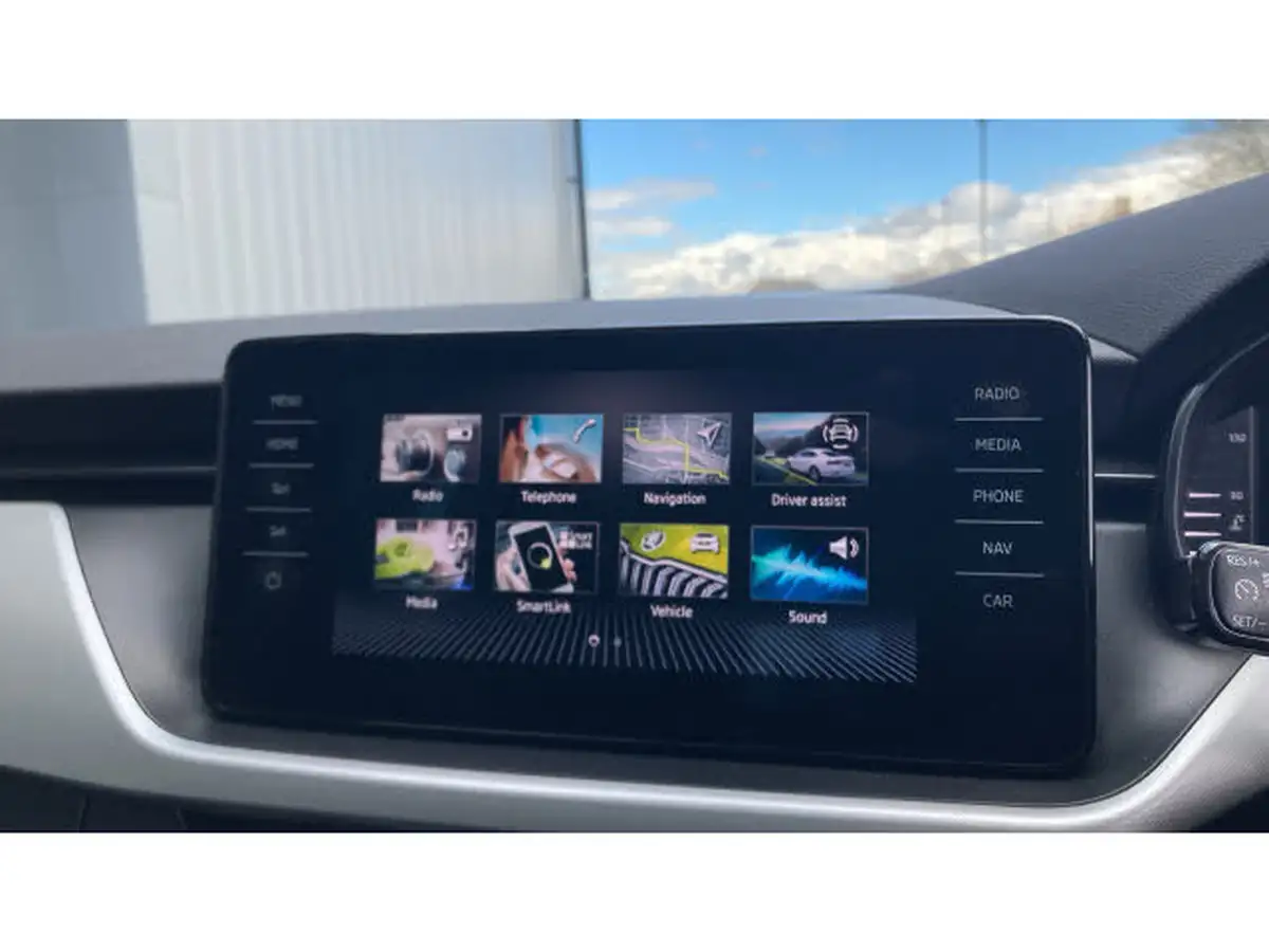 2021-skoda-kamiq-10-tsi-se-l-109ps-dsg-big-22