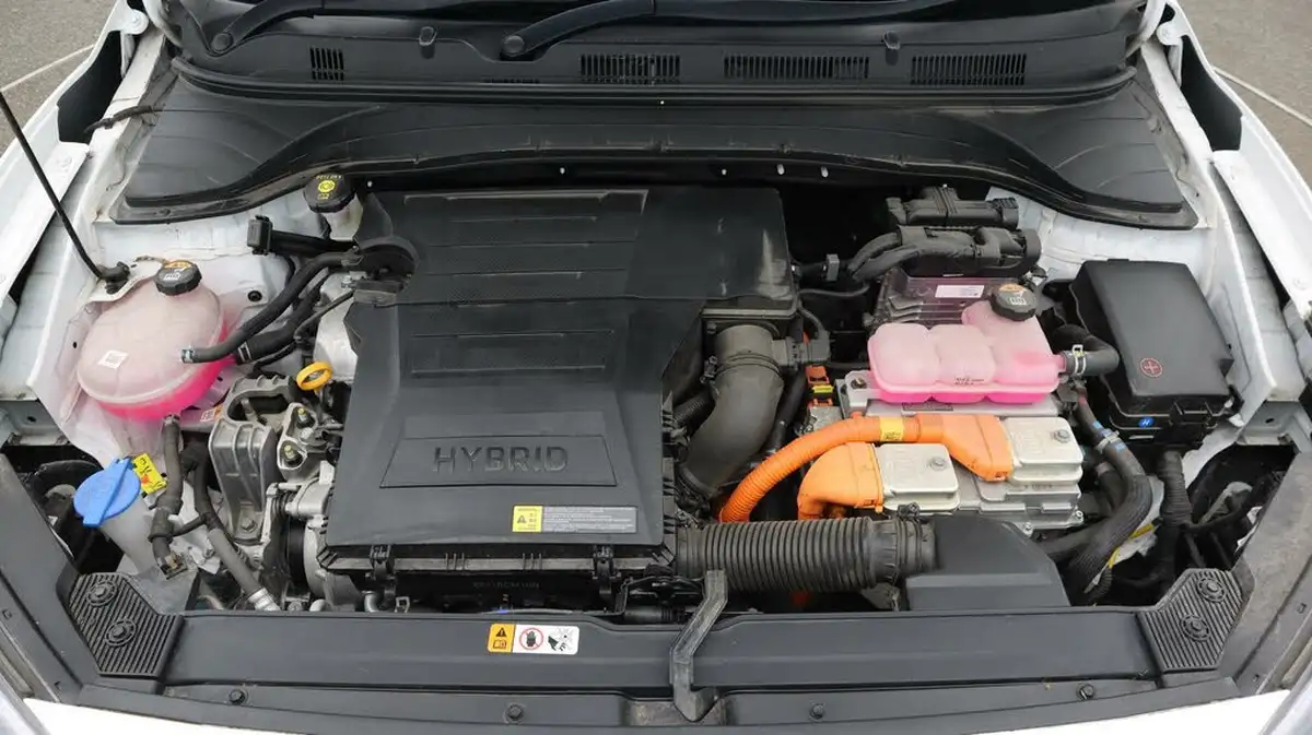 2022-hyundai-kona-16-gdi-premium-big-19