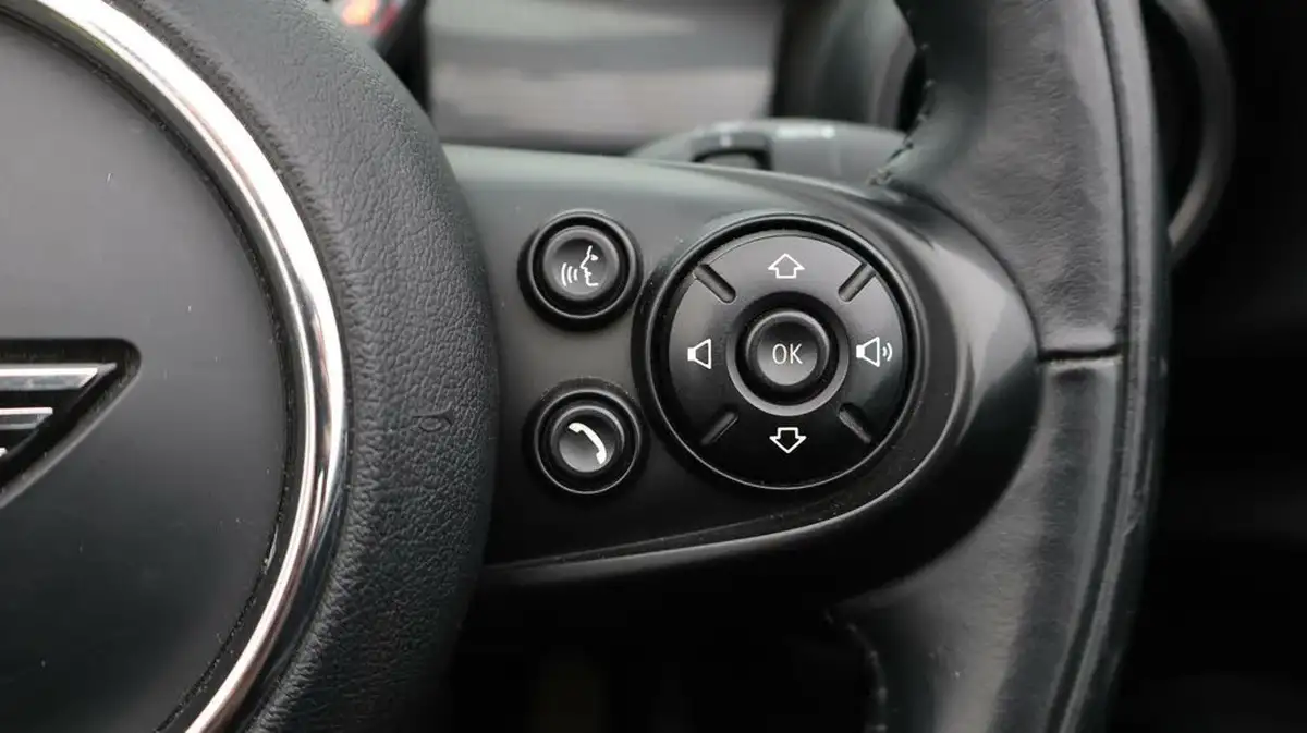 2018-mini-cooper-15-cooper-series-ii-ss-convertible-2d-big-25
