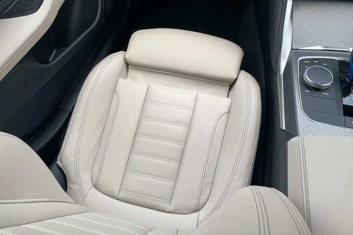 2022-bmw-i4-e-m50-big-32
