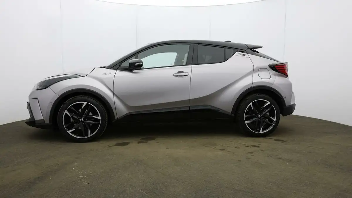2021-toyota-c-hr-18-vvt-i-gr-sport-big-40