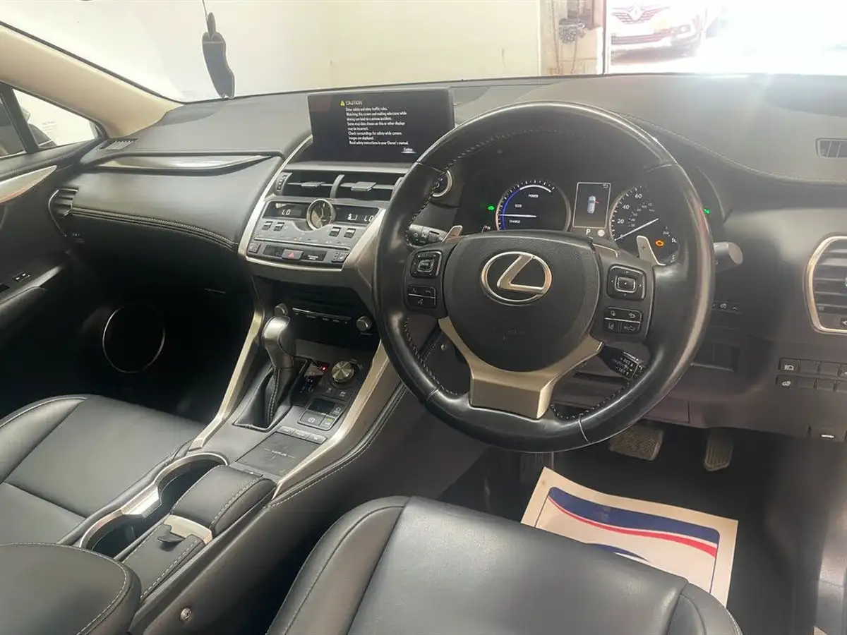 2015-lexus-nx-300h-25-luxury-194bhp-sunroof-big-12