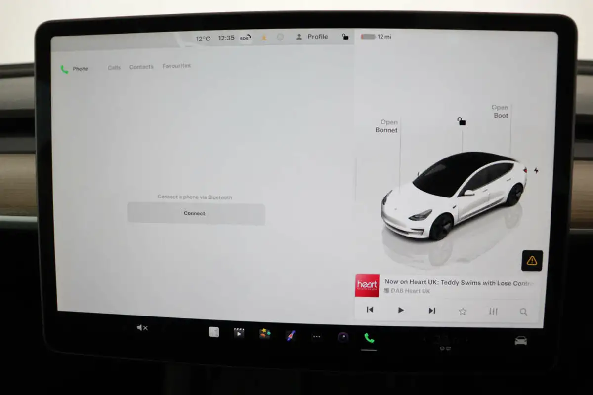2023-tesla-model-3-e-rwd-241bhp-big-17